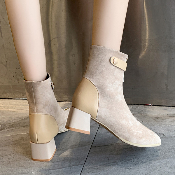 Модерни дамски боти с мека подплата в черен и бежов цвят