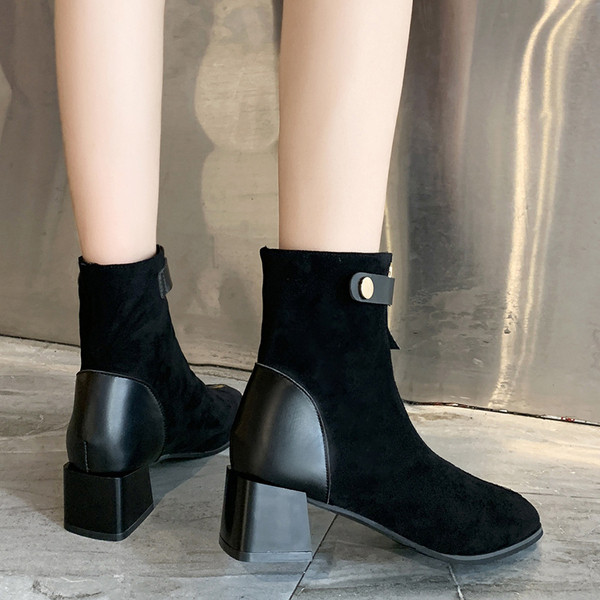 Модерни дамски боти с мека подплата в черен и бежов цвят