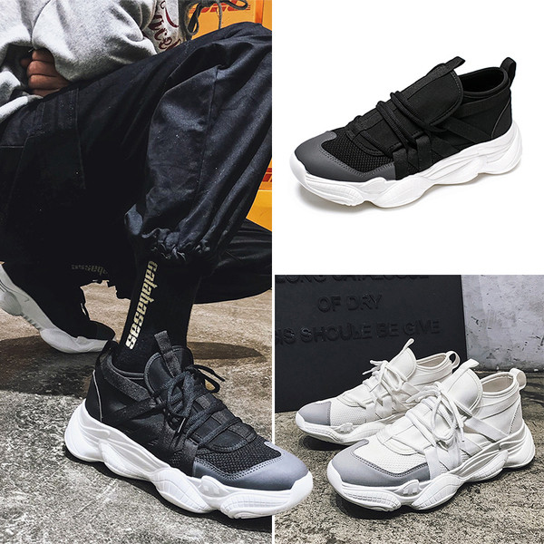 Мъжки маратонки в черен и бял цвят с връзки