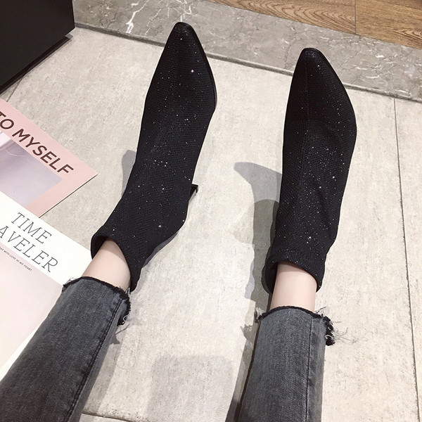 Стилни дамски боти с лъскав ефект в два цвята