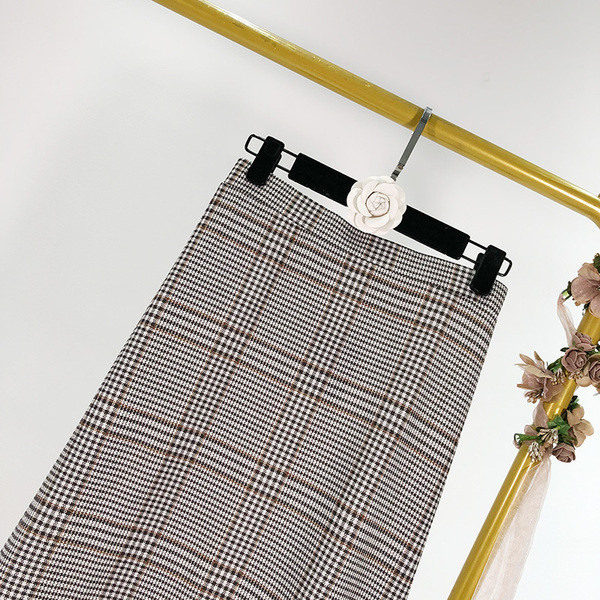 Дълга карирана  разкроена пола с висока талия