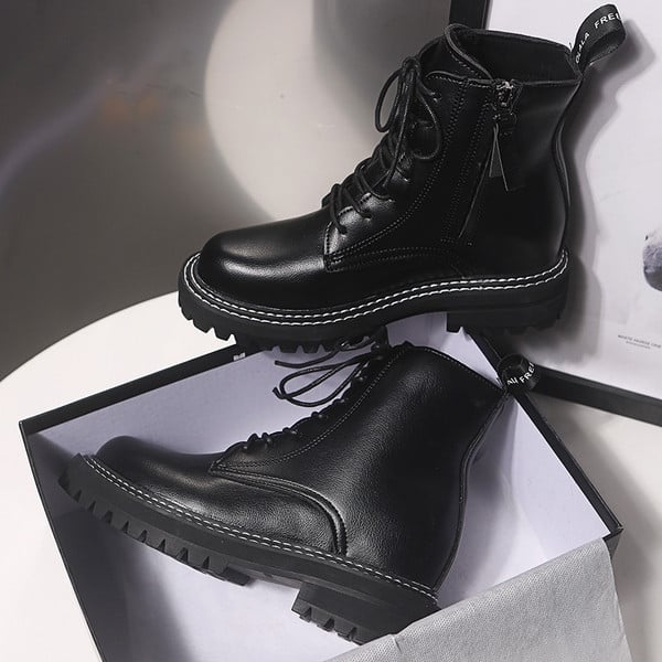 Модерни дамско кожени боти с връзки и дебела подметка в черен цвят 
