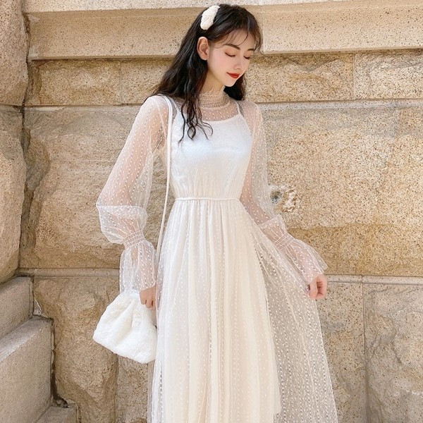 Дамска модерна рокля с тюл в черен и бял цвят