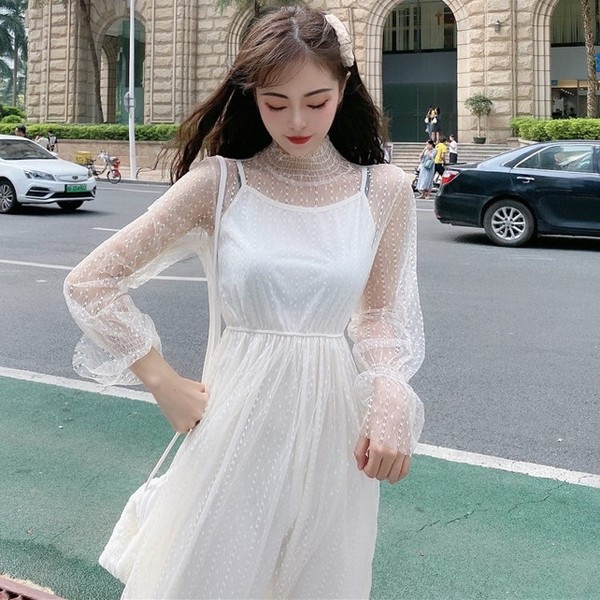 Дамска модерна рокля с тюл в черен и бял цвят