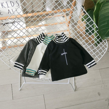 Нов модел детска блуза с висока яка за момчета в бял,сив и черен цвят