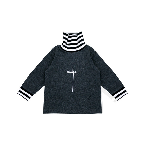 Нов модел детска блуза с висока яка за момчета в бял,сив и черен цвят