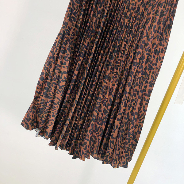 Дълга плисирана пола с ластична талия и животински принт