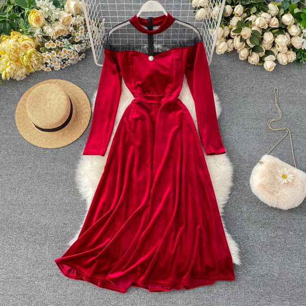 Модерна дамска  рокля от кадифе в черен и червен цвят