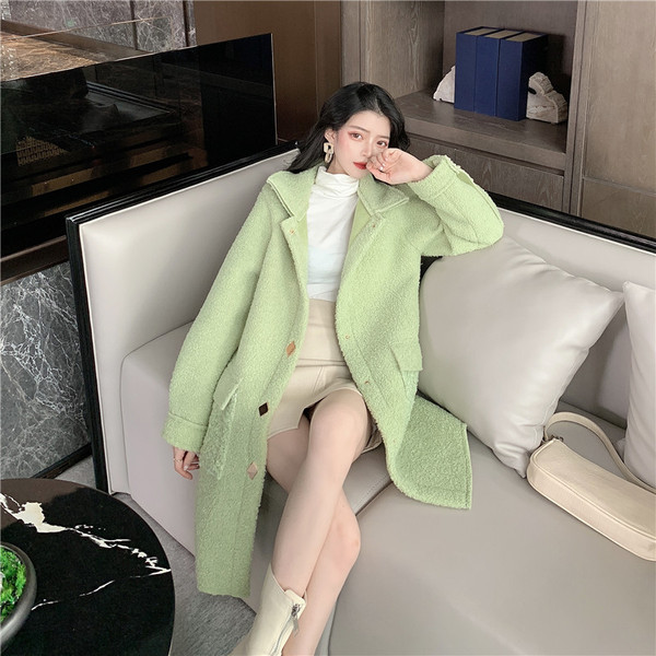 Дълго пролетно-есенно палто в бежов,зелен и бял цвят