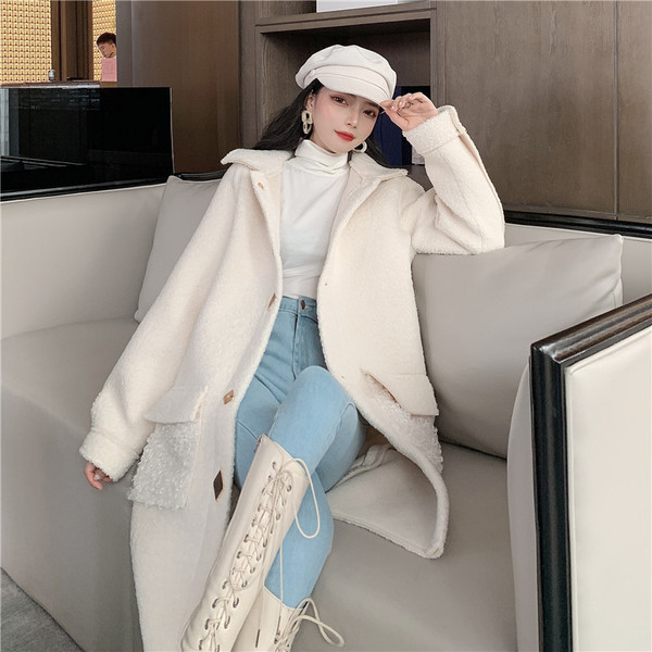 Дълго пролетно-есенно палто в бежов,зелен и бял цвят