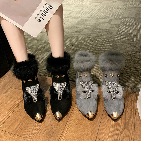 Дамски зимни боти заострен модел с метален елемент в няколко цвята 