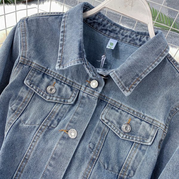 Модерна дънкова рокля тип риза с колан в син и черен цвят