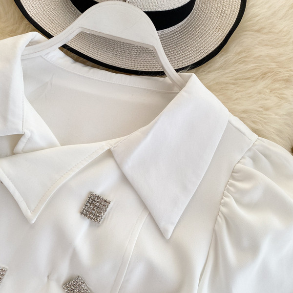 Дамска стилна риза с яка и копчета в бял и черен цвят