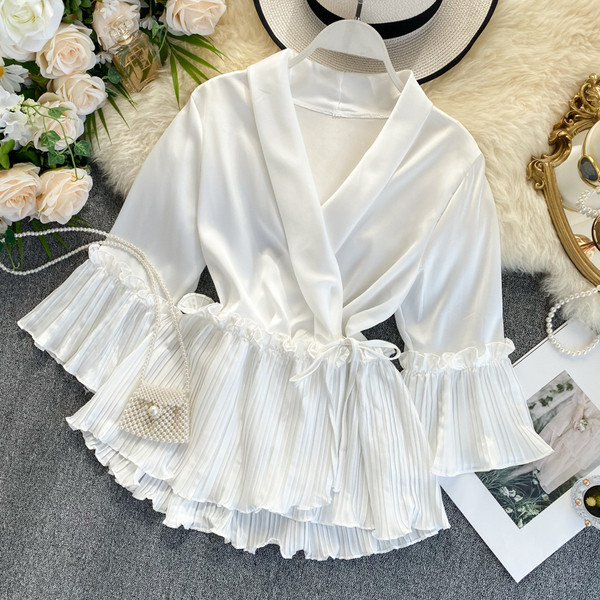 Стилна дамска риза с шпиц деколте в няколко цвята