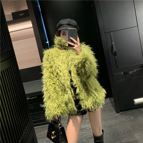 Palton modern scurt de puf de culoare verde