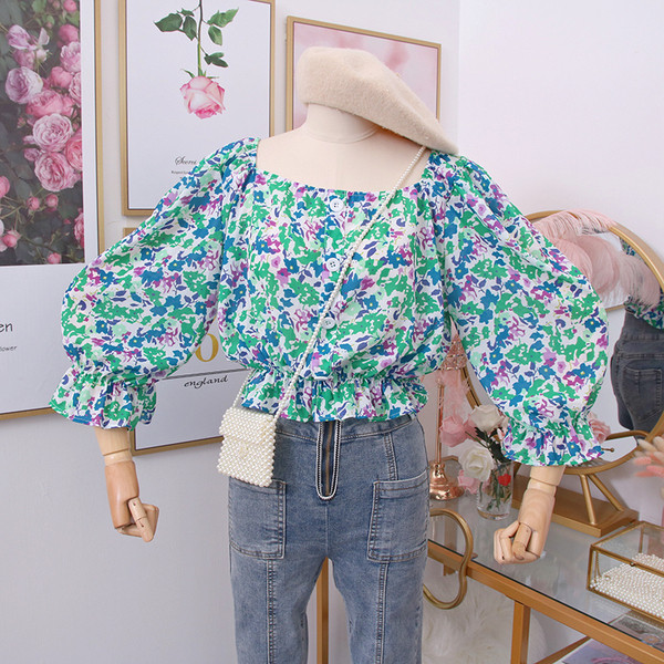 Bluza de dama model nou cu decolteu patrat si model floral - mai multe culori