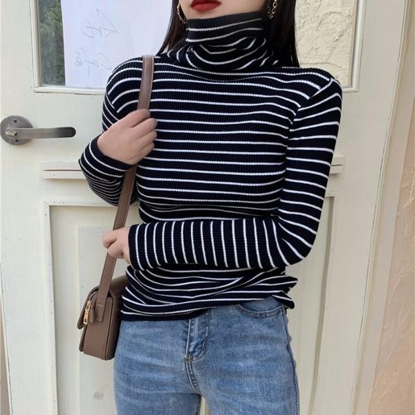 Polo de damă în dungi în patru culori