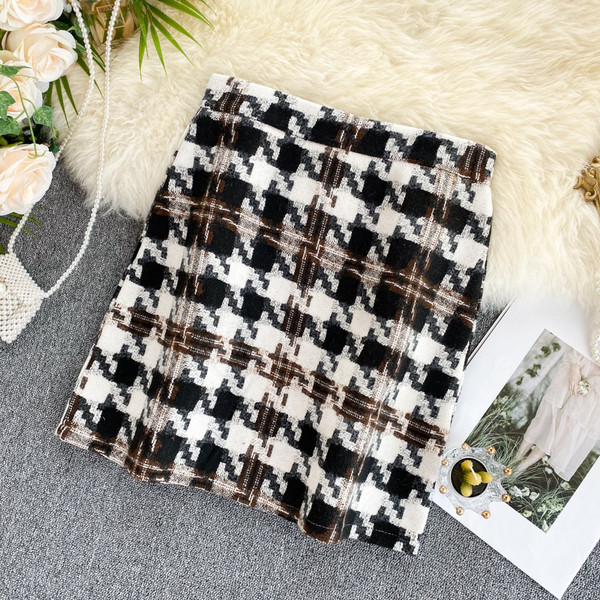 Fusta dama toamna-iarna in trei culori - model drept