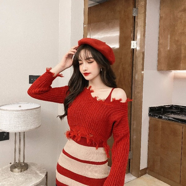 Set de rochie de dama tricotata cu bretele si pulover scurt