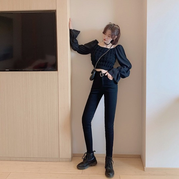 Blugi lungi, cu închidere asimetrică și curea