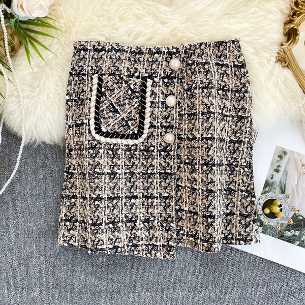 Fusta de dama moderna in carouri cu nasturi si buzunar in trei culori