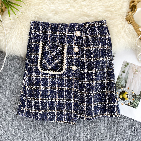 Fusta de dama moderna in carouri cu nasturi si buzunar in trei culori