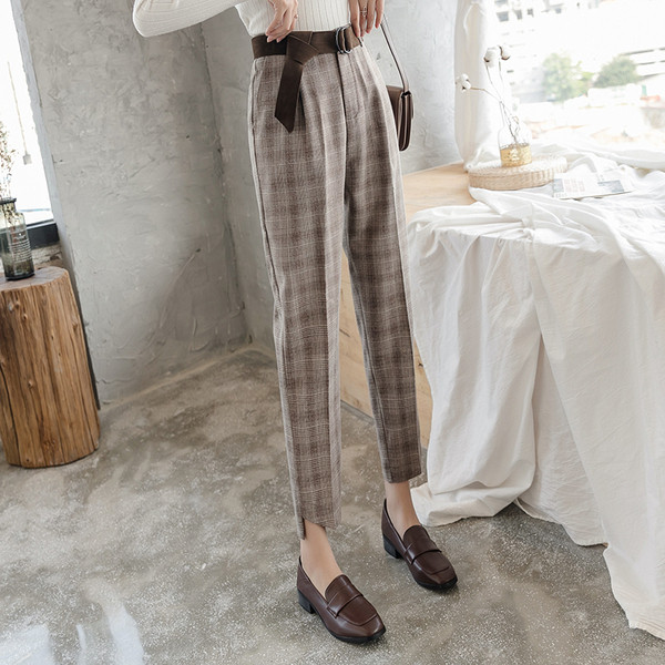 Model nou de pantaloni dama in carouri cu talie inalta si curea