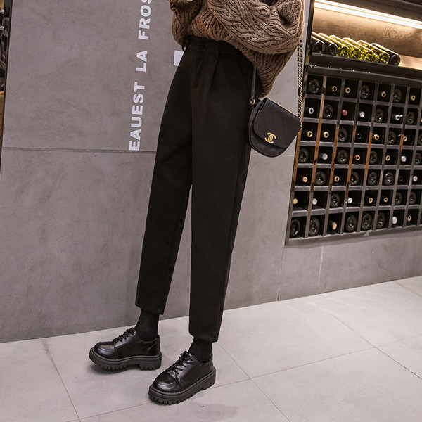 Model nou de pantaloni casual dama cu talie inalta si buzunare