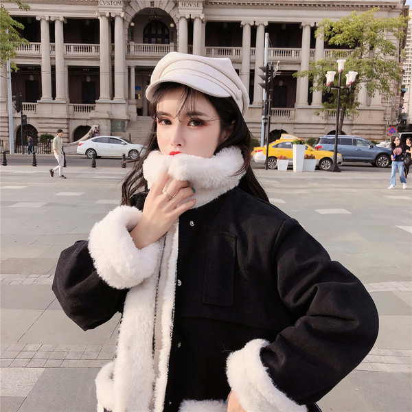 Geacă lungă de iarnă cu puf în verde și negru