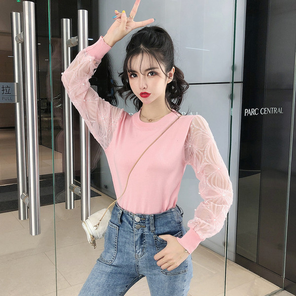 Bluză de damă modernă în roz și negru cu mâneci din tul