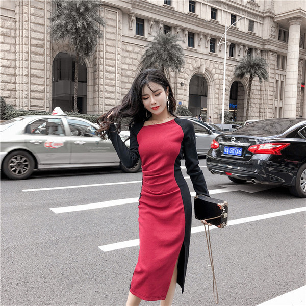 Rochie de damă moale, cu fante și mâneci lungi