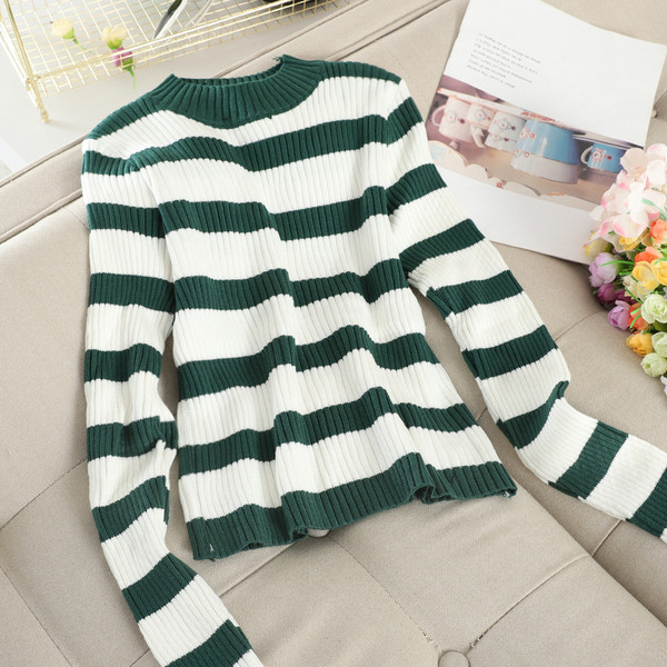 Pulover de dama modern in dungi cu decolteu rotund in mai multe culori