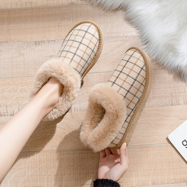 Γυναικείες  casual μπότες με επίπεδη σόλα και απαλή επένδυση