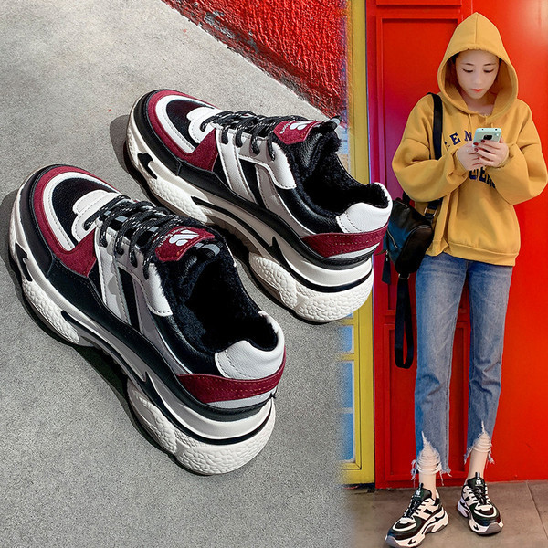 Tenisi casual dama cu talpa aspra si sireturi in doua culori