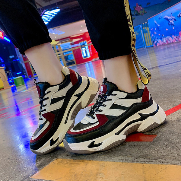 Tenisi casual dama cu talpa aspra si sireturi in doua culori