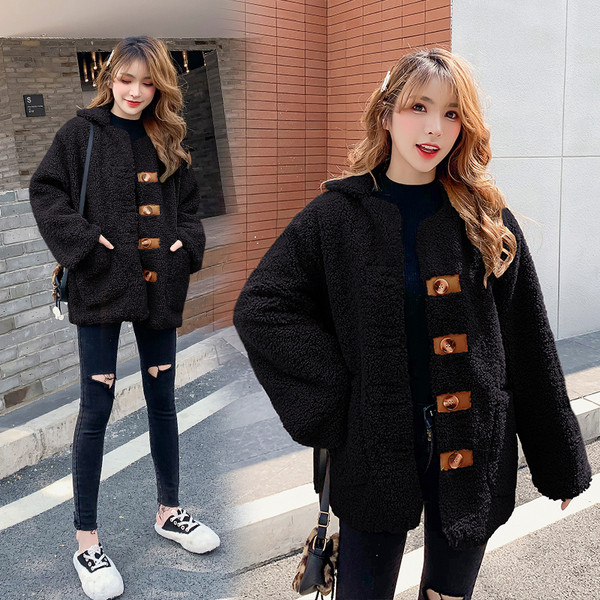 Palton de dama model nou cu nasturi - model larg in negru si verde