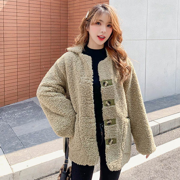 Palton de dama model nou cu nasturi - model larg in negru si verde