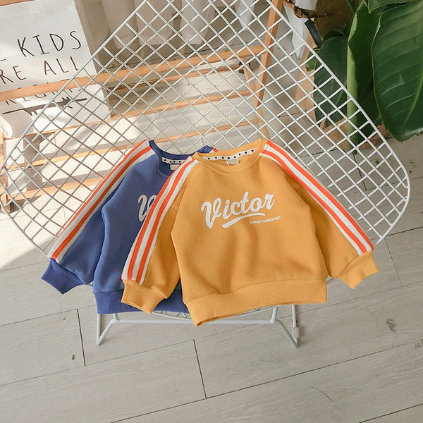 Model nou de bluză pentru copii de zi cu zi cu imprimeu în albastru și galben pentru băieți