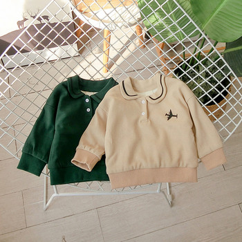 Нов модел ежедневна детска блуза с яка и копчета в зелен и бежов цвят