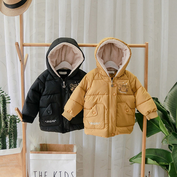 Geaca de iarna pentru copii moderna pentru baieti cu gluga in negru si galben