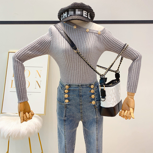 Pulover de dama cu nasturi in mai multe culori