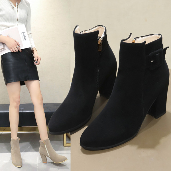 Cizme de dama elegante cu toc gros si fermoar in bej si negru