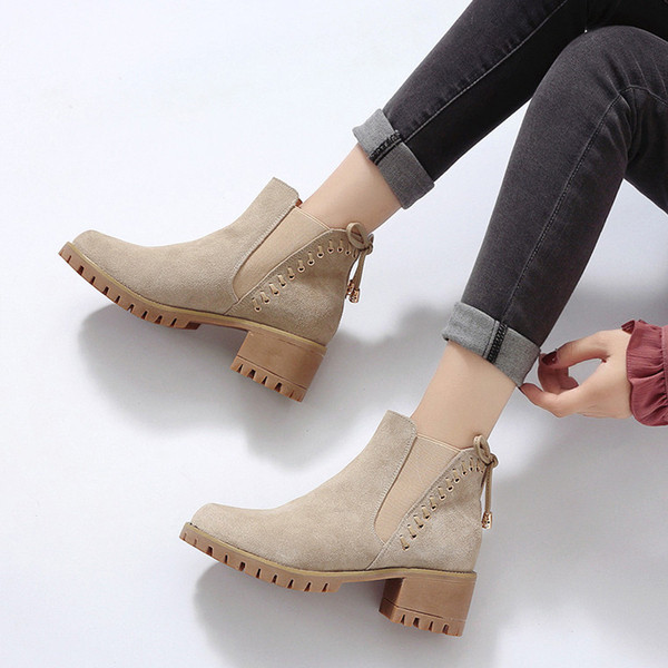 Cizme de dama din piele intoarsa cu toc gros in negru si bej