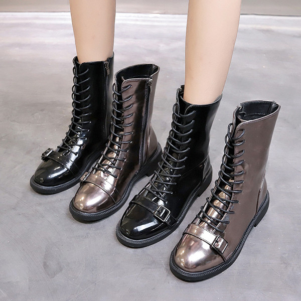 Cizme moderne de dama cu sireturi in negru si maro