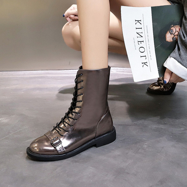 Cizme moderne de dama cu sireturi in negru si maro