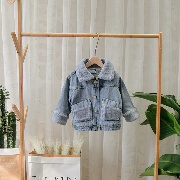Model nou de geaca de blugi pentru copii cu captuseala calda pentru baieti de culoare albastra
