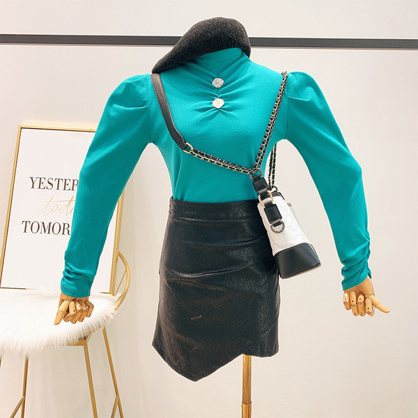 Bluza de dama cu nasturi si guler inalt in mai multe culori