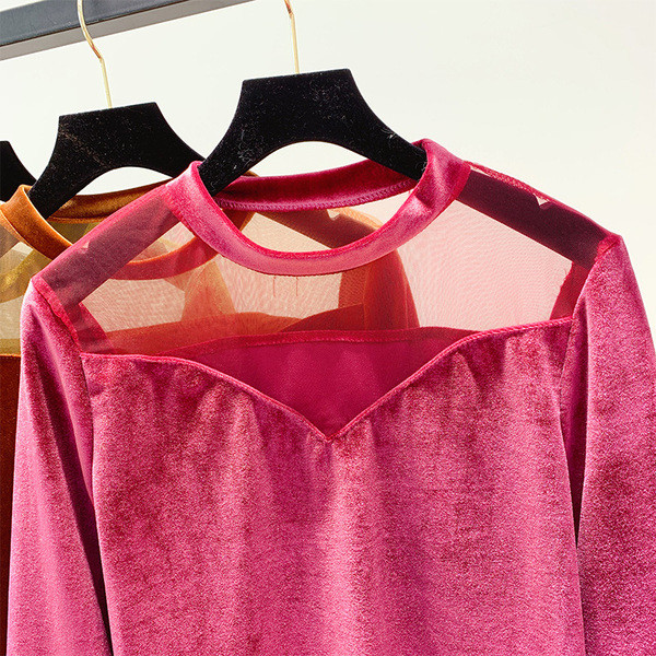 Bluza de dama eleganta din catifea cu decolteu rotund in mai multe culori