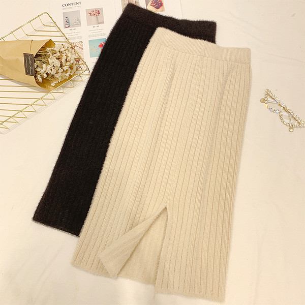 Fusta de iarna de dama cu talie inalta si crapatura in negru si bej