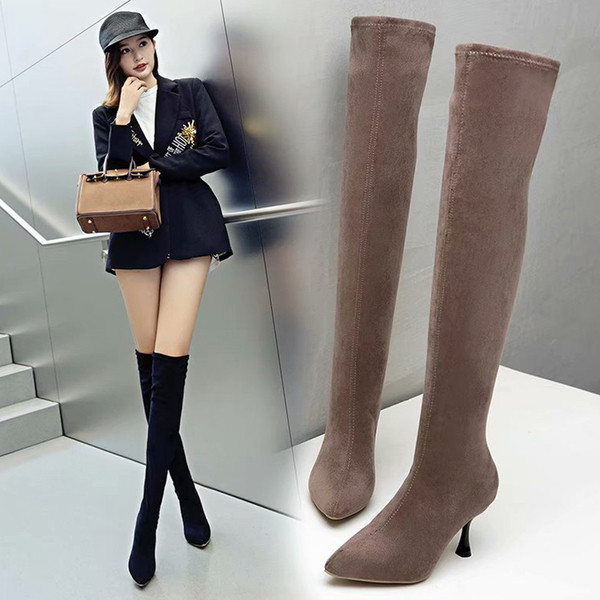 Cizme de damă elegante din piele intoarsa cu toc subtire in negru si bej